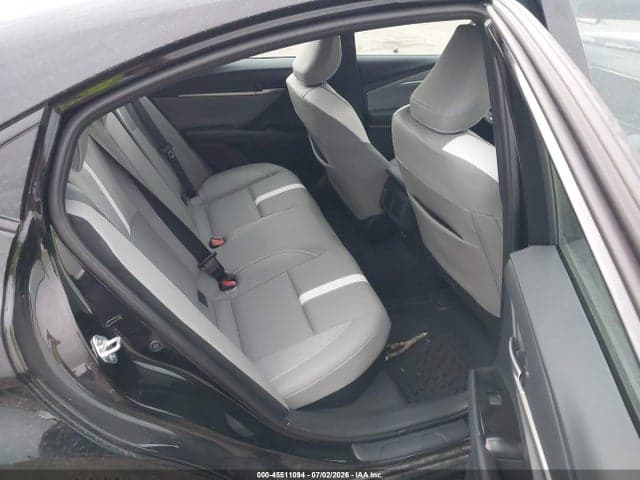 2026 TOYOTA CAMRY SE 8