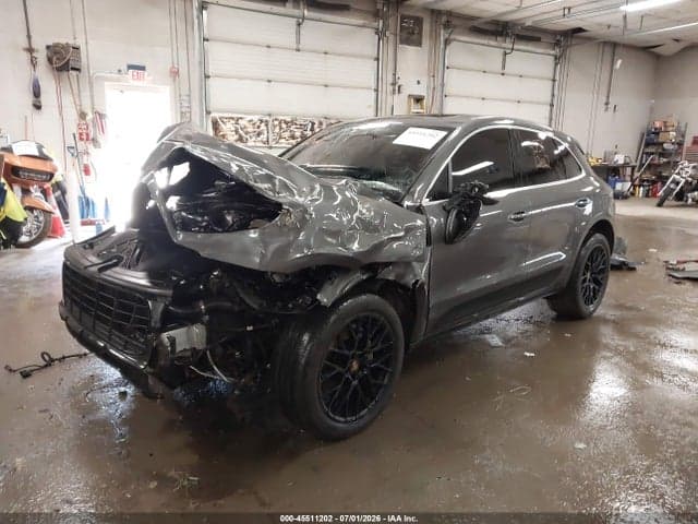 2018 PORSCHE MACAN S 2