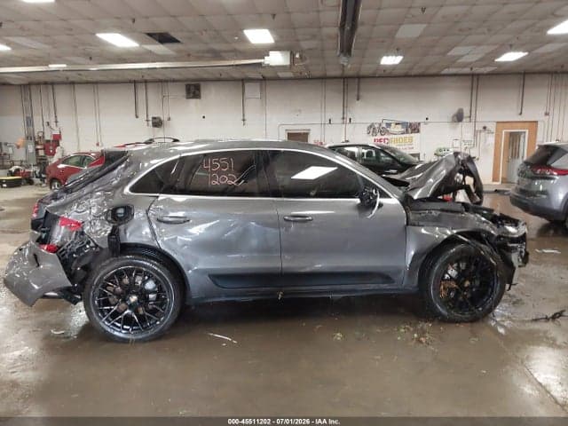 2018 PORSCHE MACAN S 13