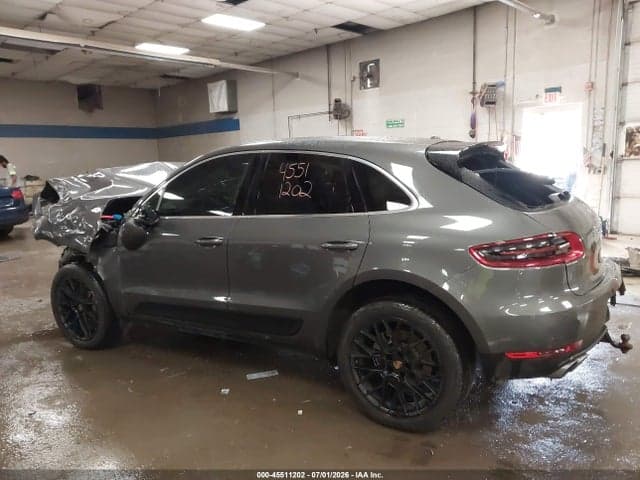 2018 PORSCHE MACAN S 14