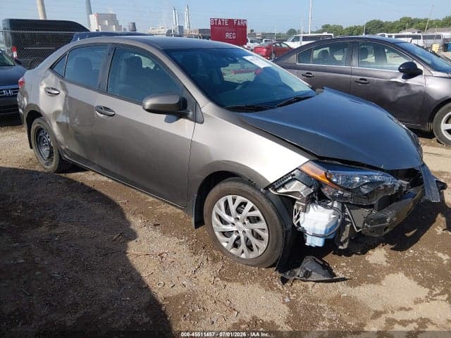 2019 TOYOTA COROLLA LE 1