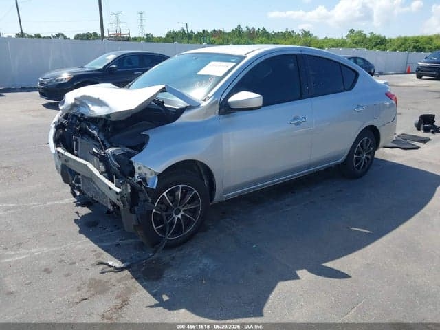 2018 NISSAN VERSA 1.6 SV 2