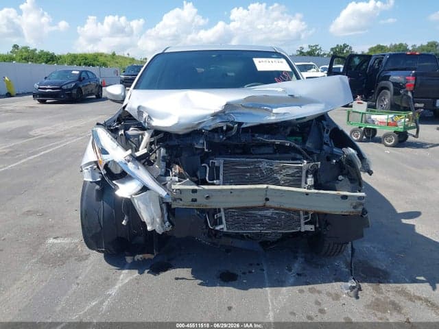 2018 NISSAN VERSA 1.6 SV 11