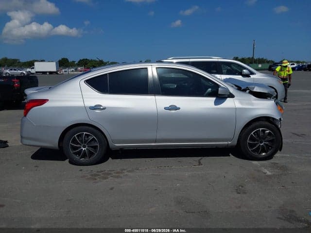 2018 NISSAN VERSA 1.6 SV 12