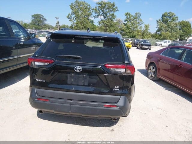 2019 TOYOTA RAV4 LE 17