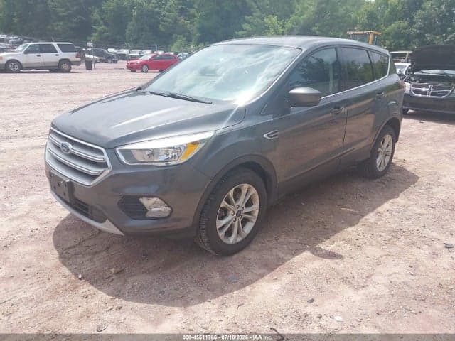 2017 FORD ESCAPE SE 2