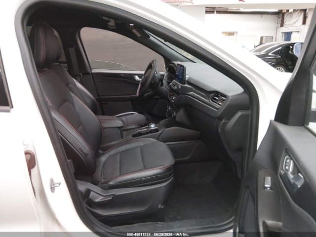 2024 FORD ESCAPE ST-LINE 5