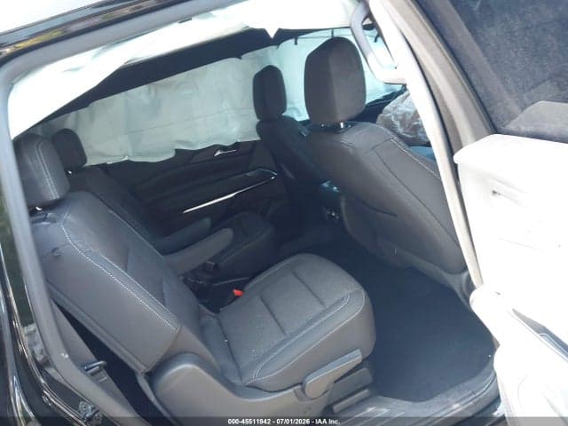 2025 CHEVROLET TRAVERSE AWD LT 8