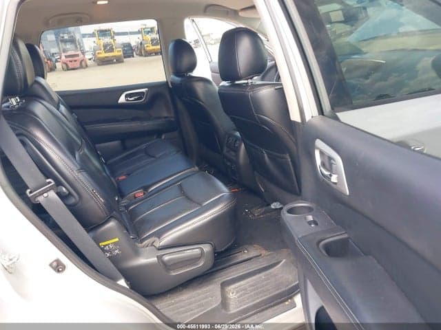 2019 NISSAN PATHFINDER SL 8