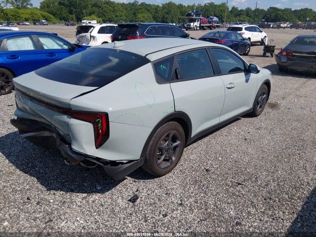 2026 KIA K4 LXS 4