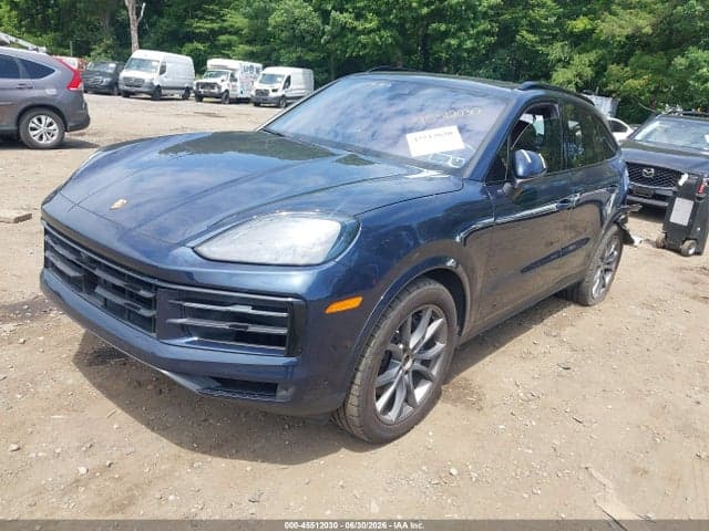 2024 PORSCHE CAYENNE 2