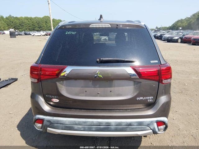 2017 MITSUBISHI OUTLANDER SE/SEL 17