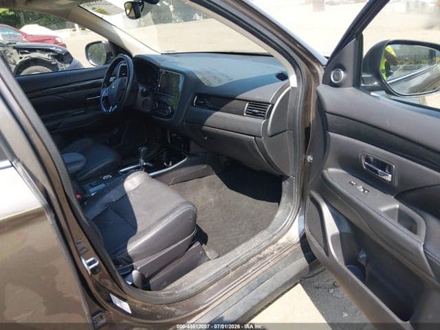2017 MITSUBISHI OUTLANDER SE/SEL 5