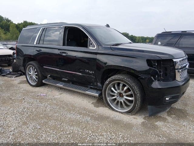 2017 CHEVROLET TAHOE LT 6