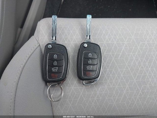 2018 HYUNDAI TUCSON SE 11