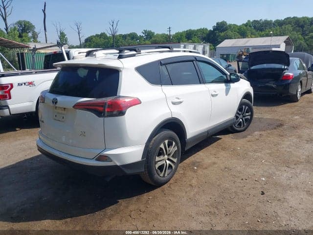 2017 TOYOTA RAV4 LE 4