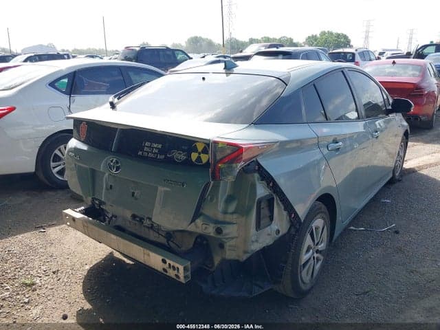 2017 TOYOTA PRIUS THREE 4
