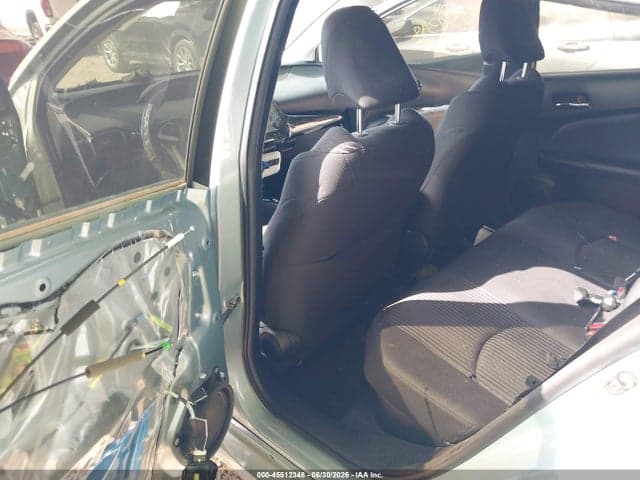 2017 TOYOTA PRIUS THREE 8