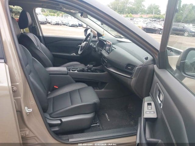 2025 NISSAN ROGUE SV INTELLIGENT AWD 5