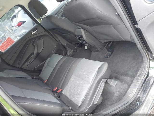 2017 FORD ESCAPE SE 8