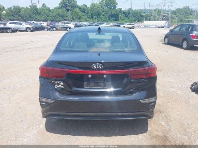 2019 KIA FORTE FE 17