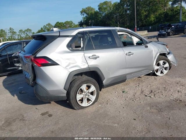 2020 TOYOTA RAV4 XLE 4