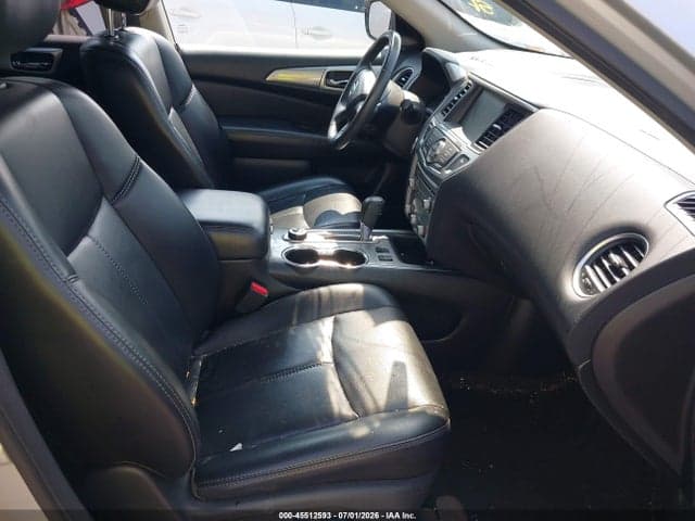 2017 NISSAN PATHFINDER SL 6