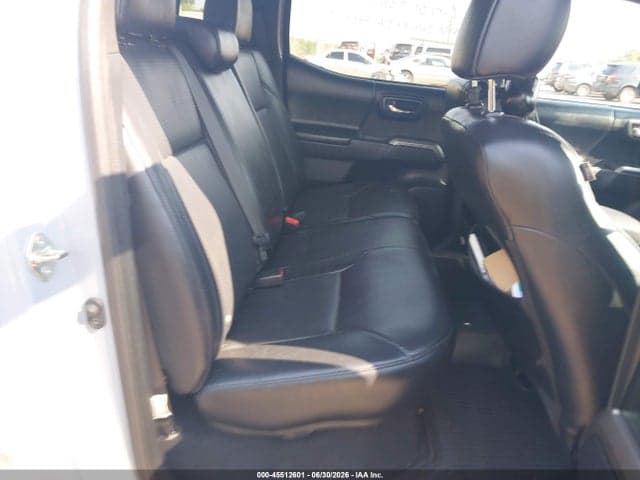 2018 TOYOTA TACOMA LIMITED 8