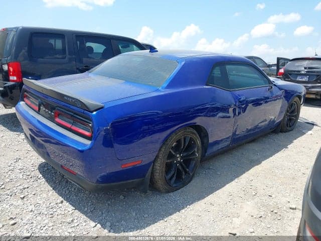 2018 DODGE CHALLENGER SXT 4