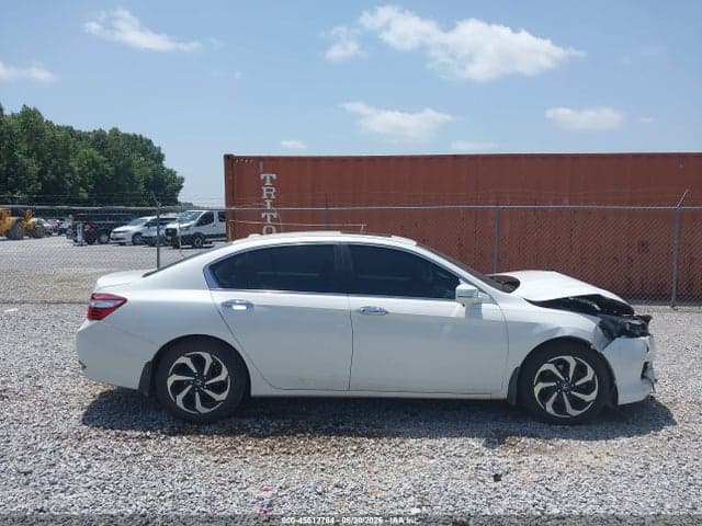 2017 HONDA ACCORD EX-L 12