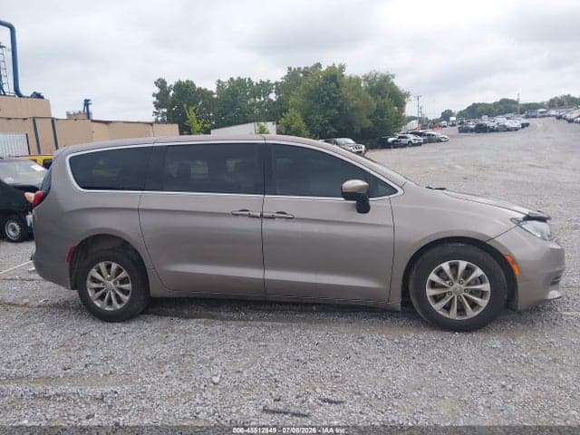 2017 CHRYSLER PACIFICA TOURING 13