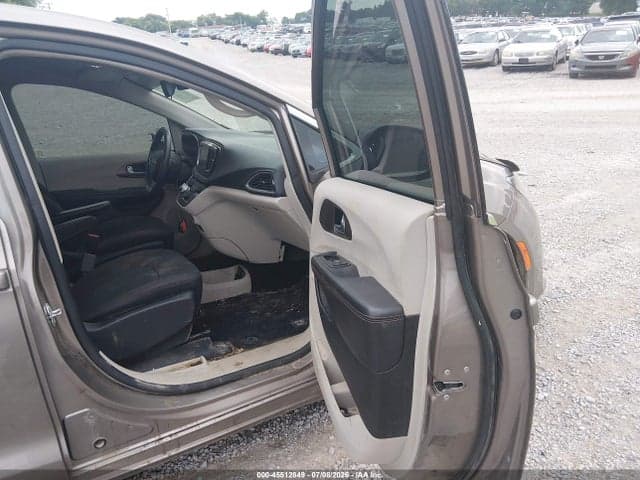 2017 CHRYSLER PACIFICA TOURING 5