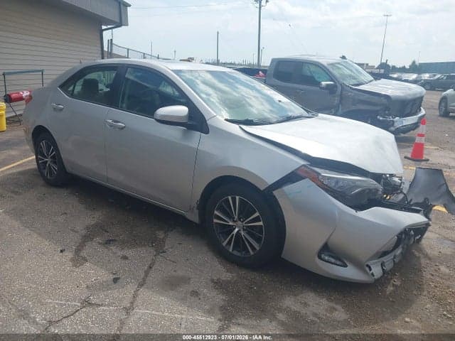 2017 TOYOTA COROLLA LE - 1