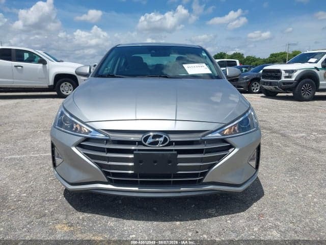 2020 HYUNDAI ELANTRA SE 6