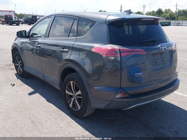 2018 TOYOTA RAV4 XLE 3