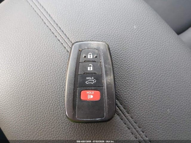 2025 TOYOTA RAV4 HYBRID XLE PREMIUM 11
