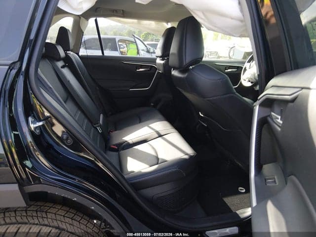 2025 TOYOTA RAV4 HYBRID XLE PREMIUM 8