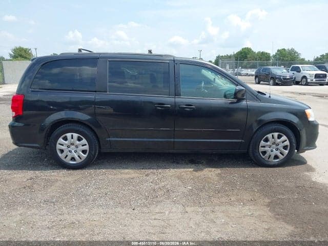 2017 DODGE GRAND CARAVAN SE 13