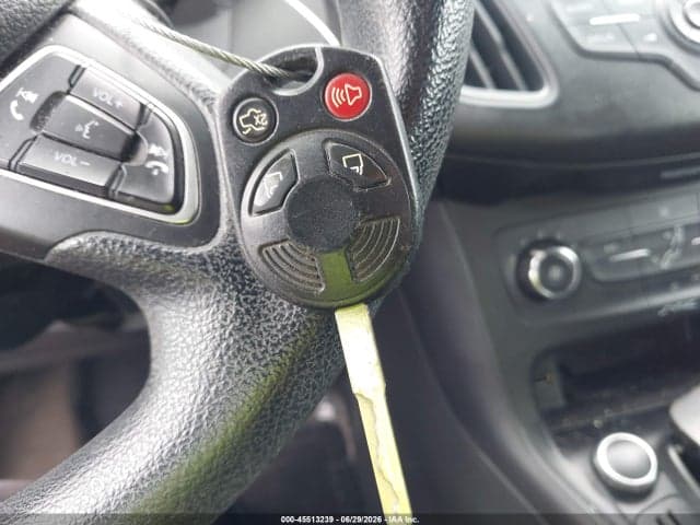 2017 FORD FOCUS SE 11