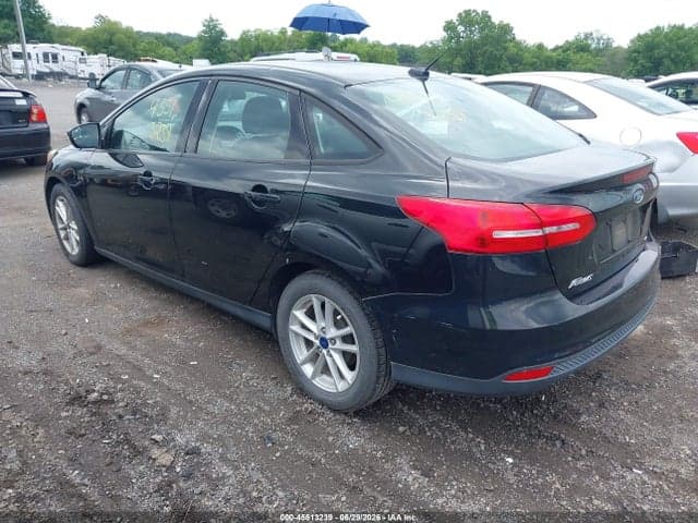 2017 FORD FOCUS SE 3
