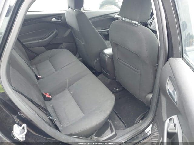 2017 FORD FOCUS SE 8