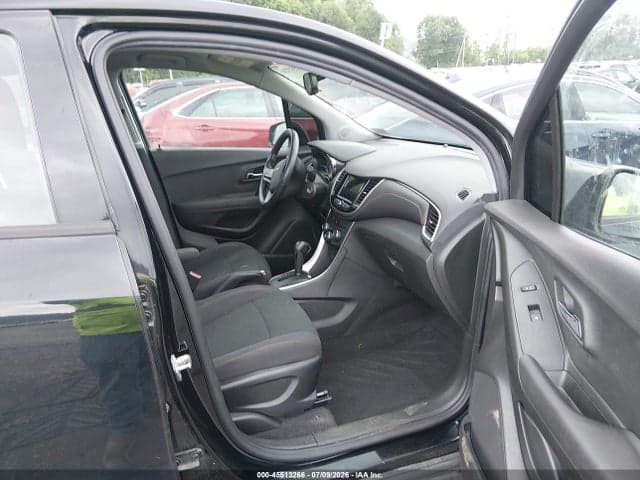 2019 CHEVROLET TRAX LS 5