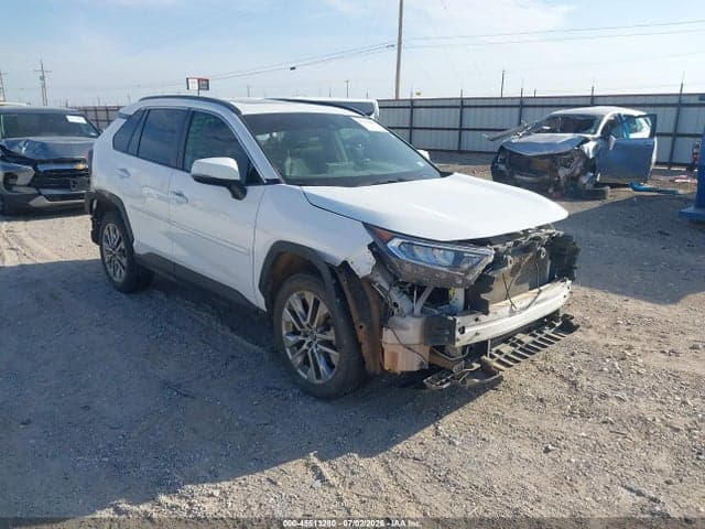 2020 TOYOTA RAV4 XLE PREMIUM 1