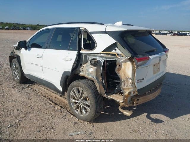 2020 TOYOTA RAV4 XLE PREMIUM 6