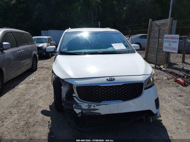 2017 KIA SEDONA LX 12