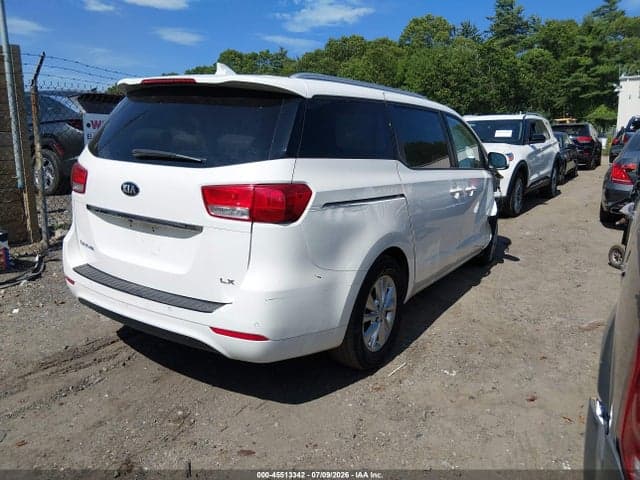2017 KIA SEDONA LX 4