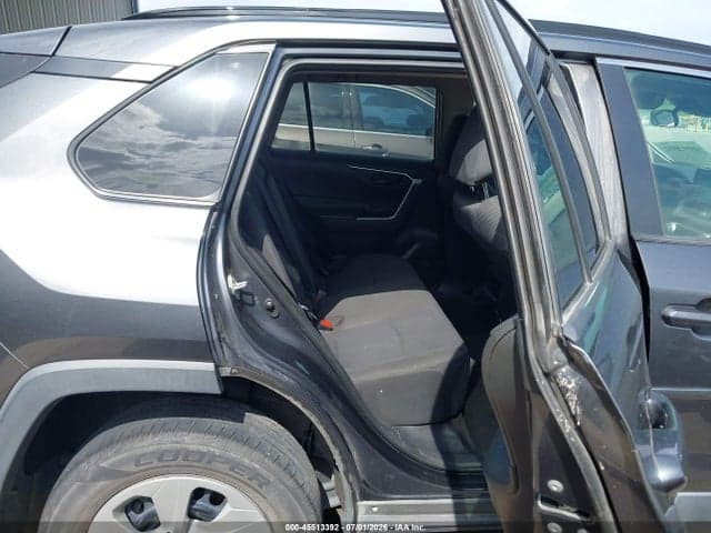 2021 TOYOTA RAV4 LE 8