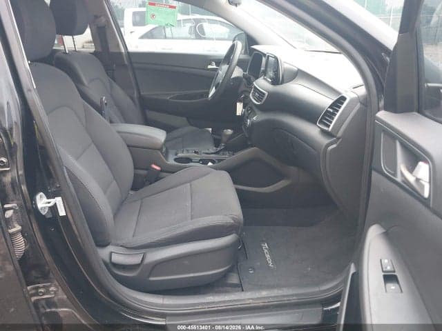 2020 HYUNDAI TUCSON SE 5