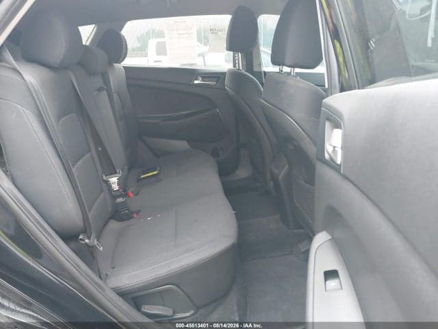 2020 HYUNDAI TUCSON SE 8
