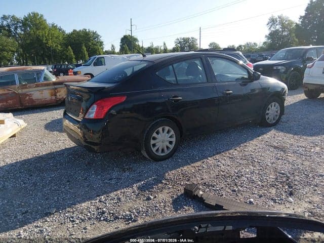 2018 NISSAN VERSA 1.6 S+ 4